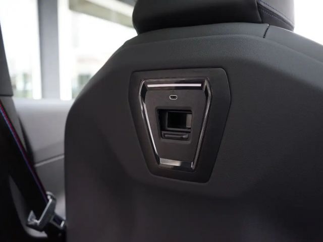 BMW 520 520d M-Sport Sedan xDrive