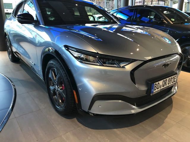 Ford Mustang Mach-E AWD