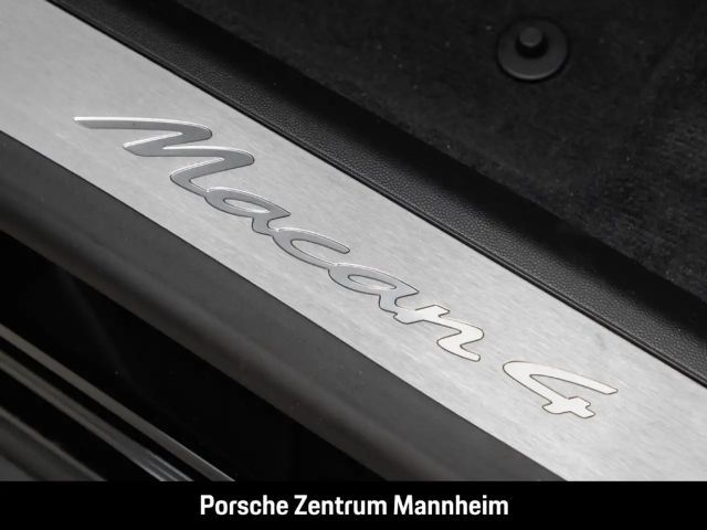 Porsche Macan 4