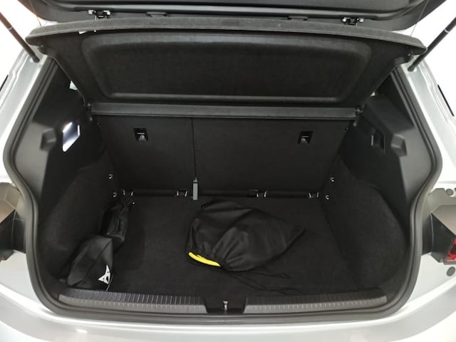 Cupra Born HeadUp Kamera ACC LED LM18