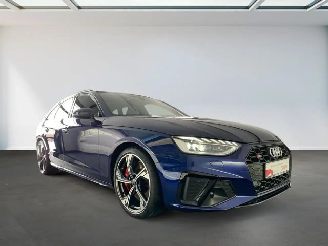 Audi S4 Avant Quattro