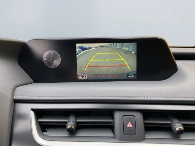 Lexus UX 250h Style Edition