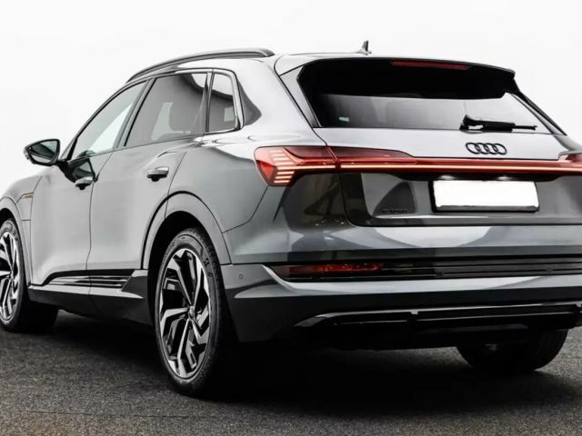 Audi e-tron 55 S-Line