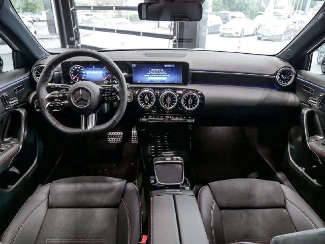 Mercedes-Benz A 200 A 200 d