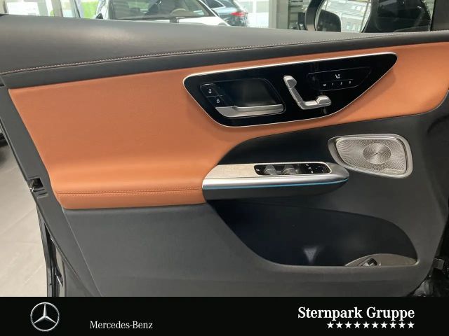 Mercedes-Benz GLC 300 4MATIC AMG Line