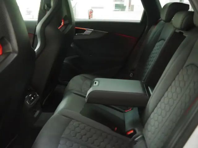 Audi RS4 Competition Quattro