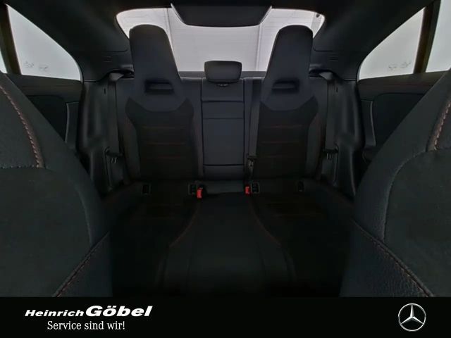 Mercedes-Benz CLA 200 AMG Line Coupé