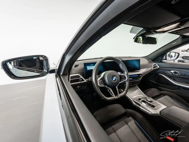 BMW 330 330i M-Sport Touring xDrive