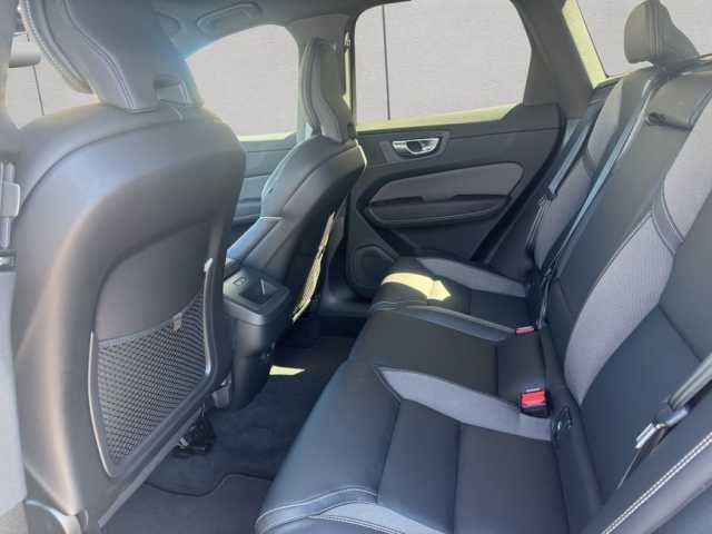 Volvo XC60 Dark Plus