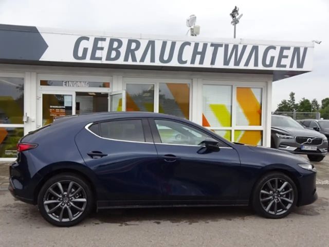 Mazda 3 Exclusive-line