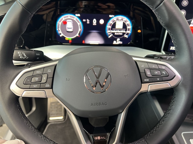 Volkswagen Golf 1.5 eTSI DSG