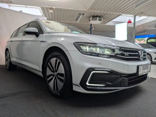 Volkswagen Passat DSG GTE Variant