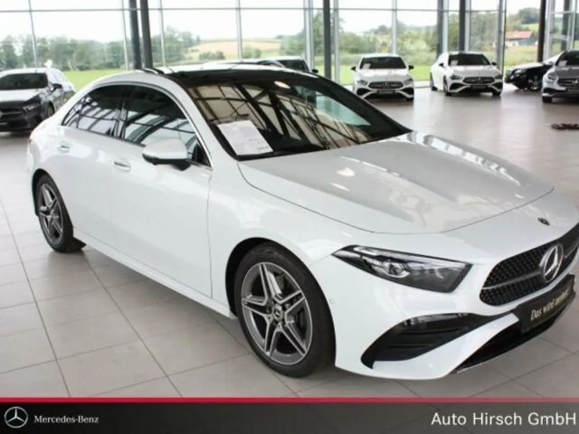 Mercedes-Benz A 220 A 220 d AMG Line