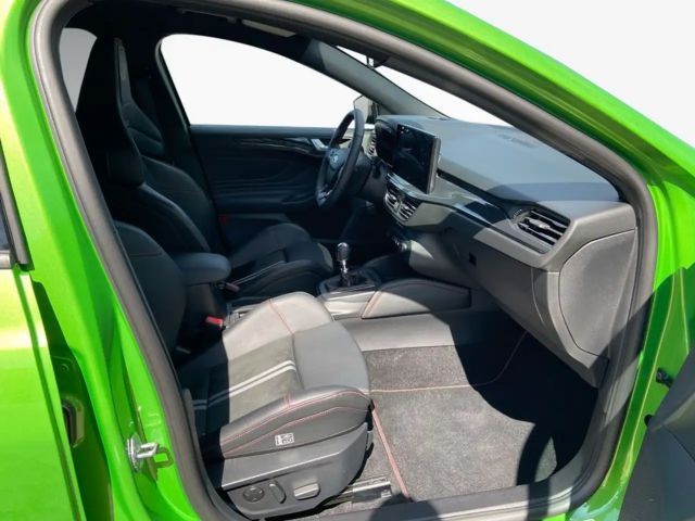 Ford Focus EcoBoost ST Line