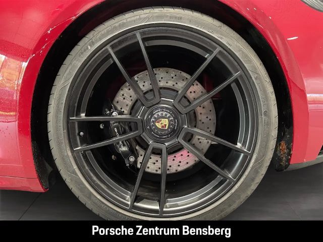 Porsche 992 4 Cabrio GTS Targa