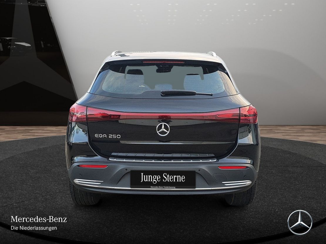 Mercedes-Benz EQA 250