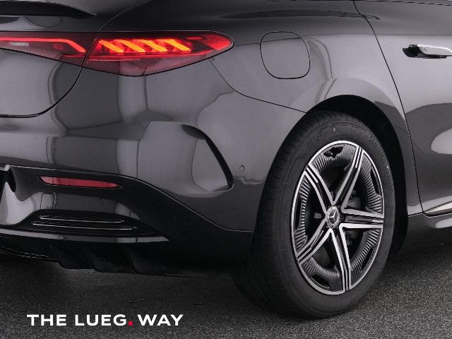 Mercedes-Benz EQE 300 Sedan