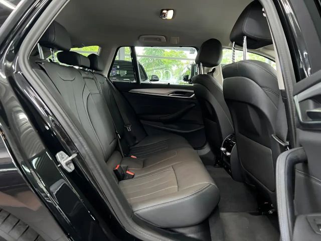 BMW 520 520d Business Line Touring xDrive