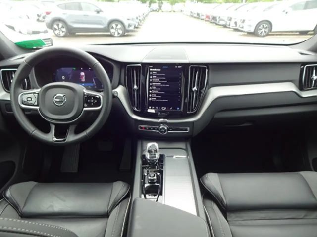 Volvo XC60 AWD Dark Plus