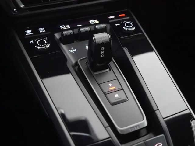 Porsche 911 4 Carrera Coupé