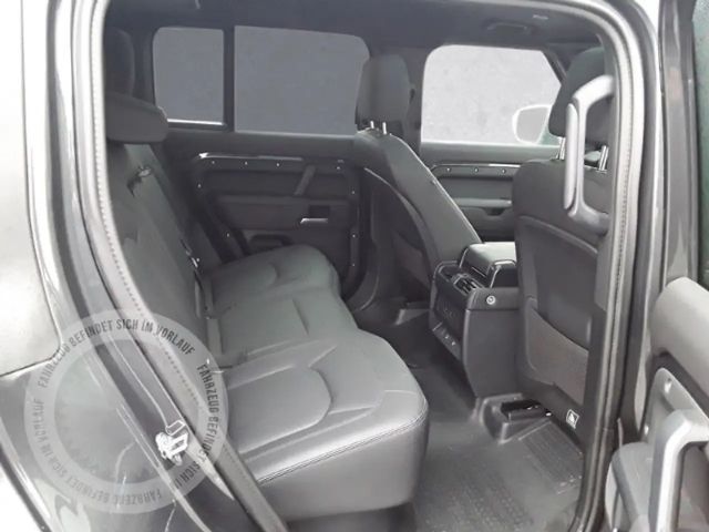 Land Rover Defender 110 D300 Dynamic SE