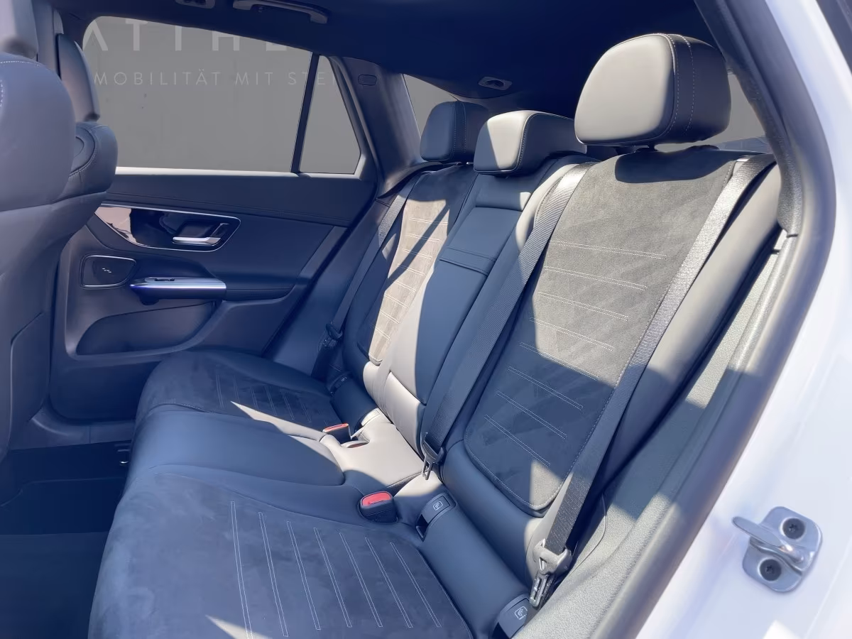 Mercedes-Benz GLC 300 4MATIC AMG Line