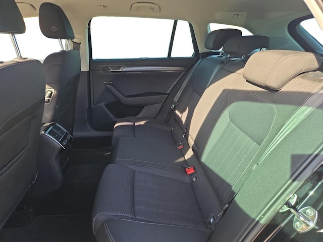 Skoda Superb 2.0 TDI Combi Style Style