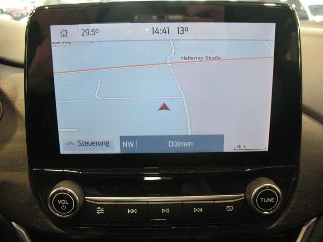 Ford Puma EcoBoost Titanium