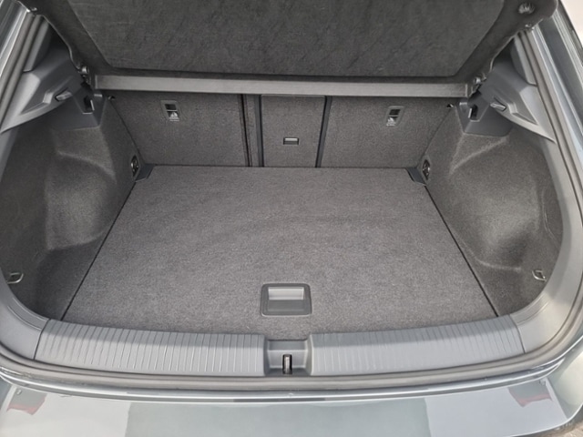 Volkswagen T-Roc 1,5 TSI DSG BLACK STYLE NAVI LED MATRIX AHK KAMERA KLIMA ALU