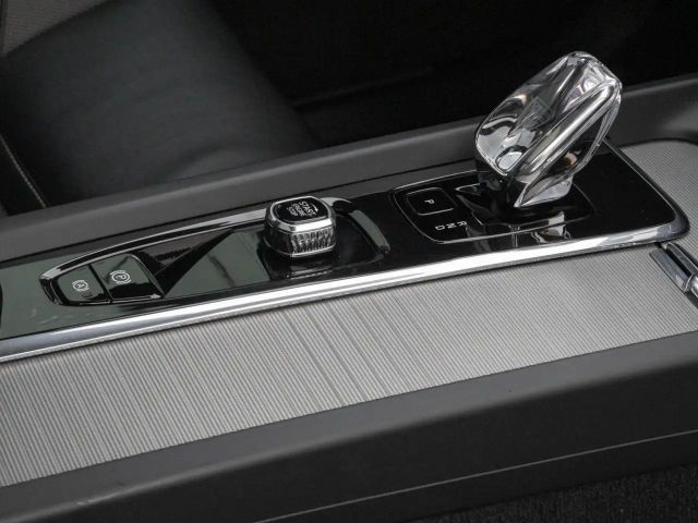 Volvo XC60 AWD Dark Recharge Ultimate