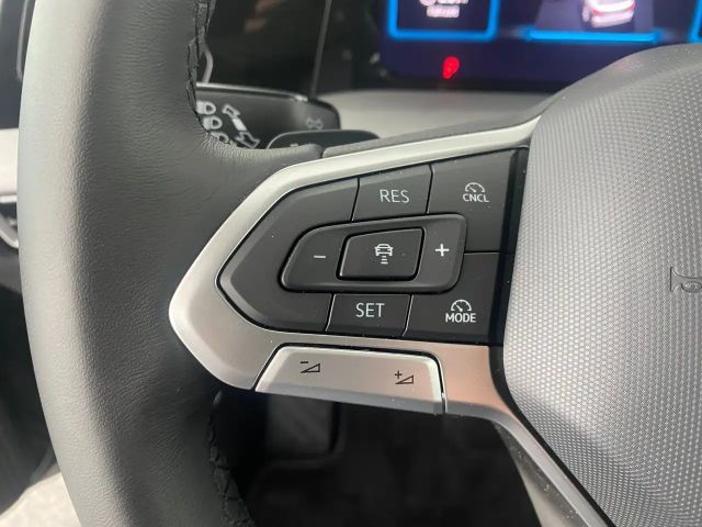 Volkswagen Golf Business DSG Variant