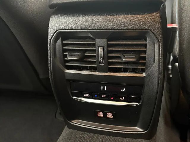 BMW 330 330i Touring xDrive