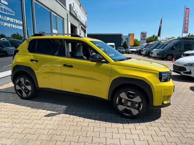 Fiat Grande Panda E La Prima