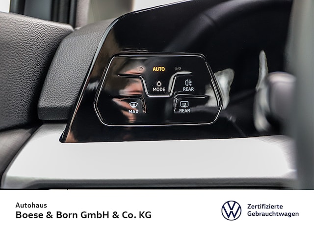 Volkswagen Golf 1.5 TSI Variant