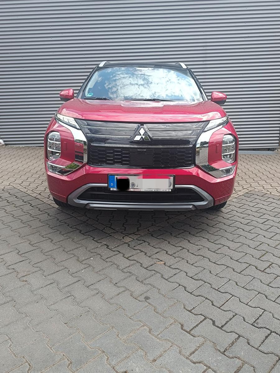 Mitsubishi Outlander 4WD PHEV