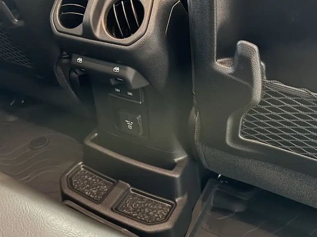 Jeep Wrangler 4xe Sahara