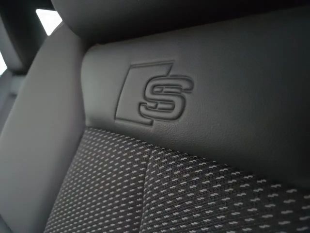 Audi Q4 e-tron 40 S-Line