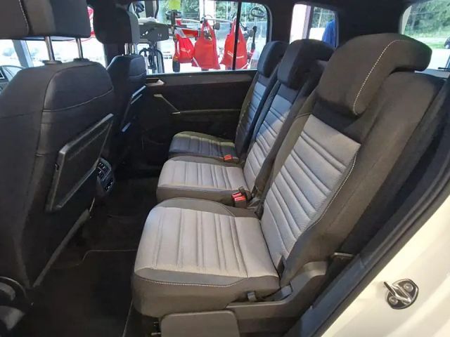 Volkswagen Touran ACT DSG R-Line