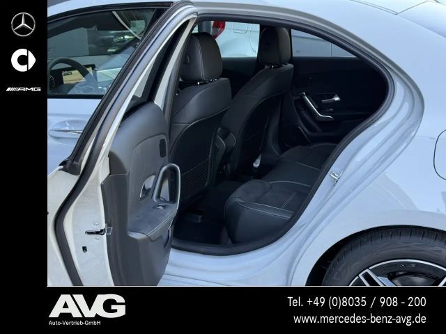 Mercedes-Benz A 200 AMG Line