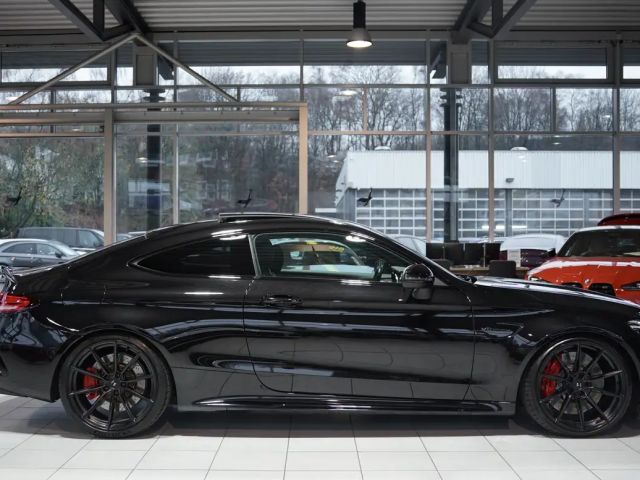 Mercedes-Benz C 63 AMG AMG Line Coupé