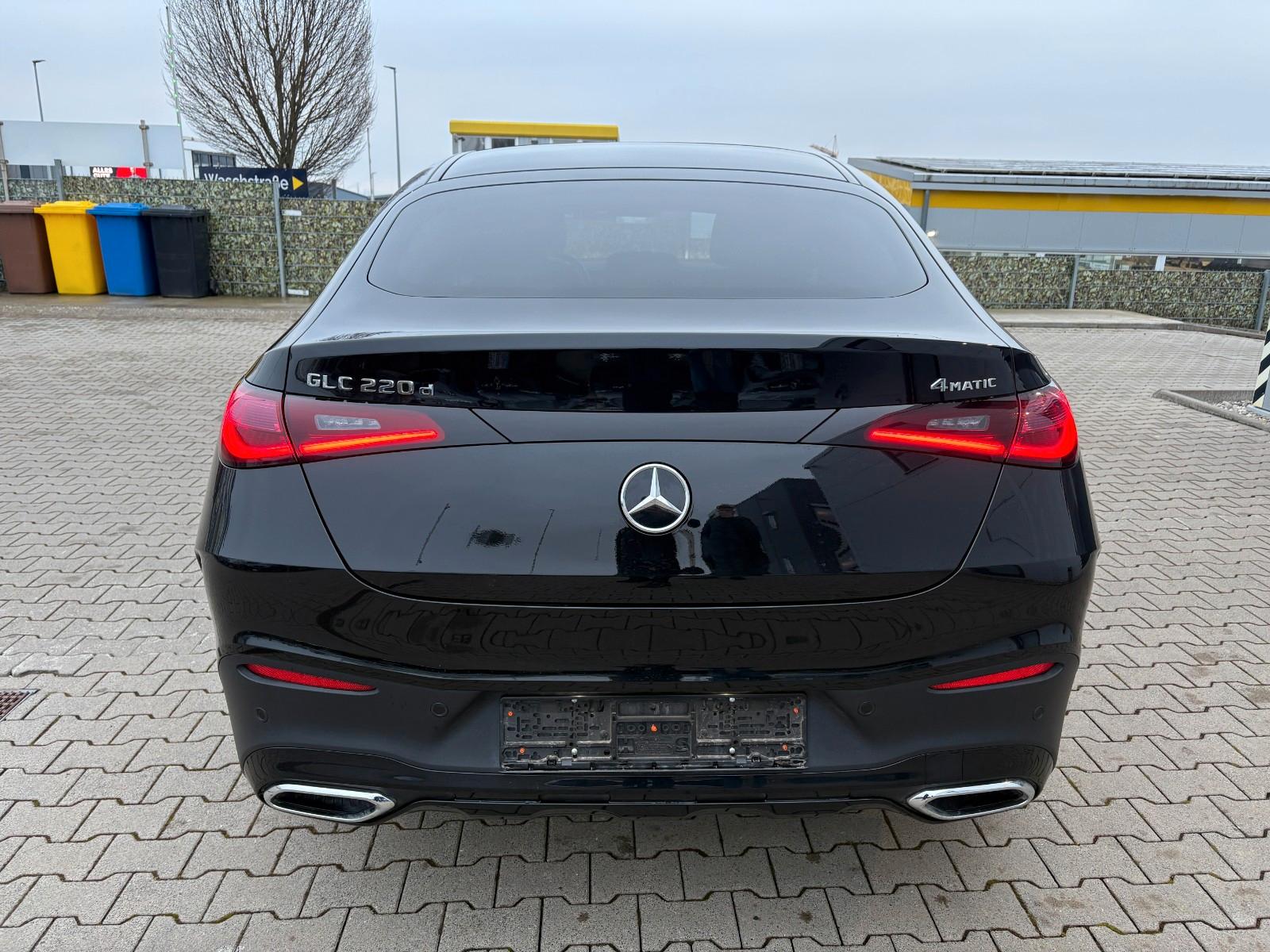 Mercedes-Benz GLC 220 AMG Line Coupé GLC 220 d
