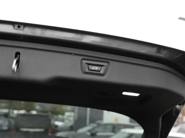 BMW 330 330e M-Sport Touring