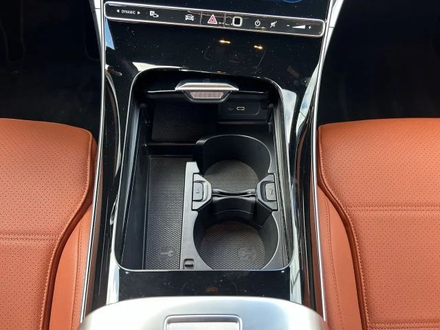 Mercedes-Benz C 200 C 200 d Sedan