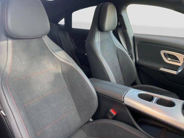 Mercedes-Benz CLA 250 AMG Line Coupé