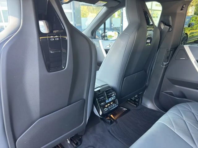 BMW iX xDrive40