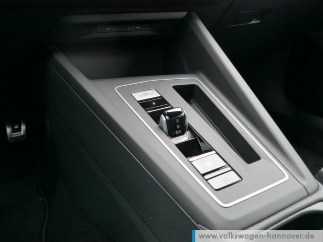 Volkswagen Golf 1.5 eTSI DSG