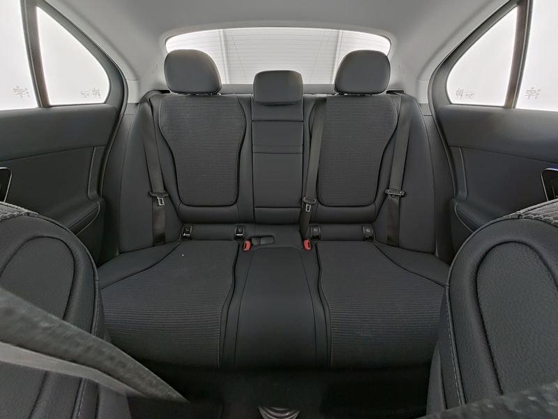 Mercedes-Benz C 200 AVANTGARDE Sedan