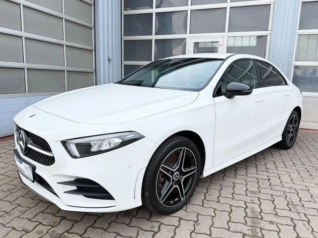 Mercedes-Benz A 250 A 250 e AMG Line