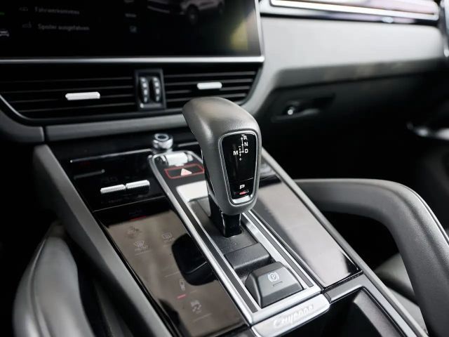 Porsche Cayenne E-Hybrid S Turbo