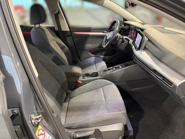 Volkswagen Golf DSG Life